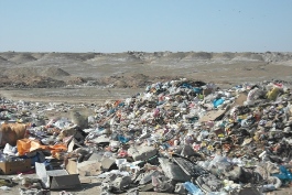 عدم دفن صحیح زباله ها تهدیدی برای سلامتی مردم سیستان