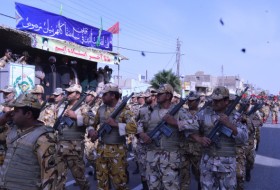 نیروی های ارتش ایران در طول هشت سال دفاع مقدس نقش آفرینی کردند