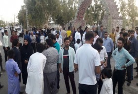 تحصن مردم زابل در مقابل پارک ملت/ تجمع کنندگان: شهرداری شفاف سازی کند