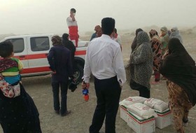 توزیع 369 سبد غذایی میان مردم طوفان زده سیستان/آلودگی هوای زابل به 14برابر حدمجاز رسید