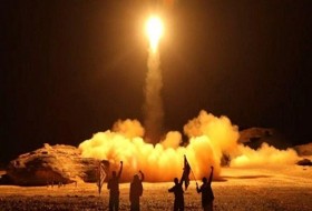 شلیک همزمان ۴ موشک بالستیک یمن به جازان عربستان