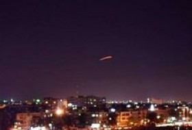 حمله جنگنده‌های اسرائیلی به فرودگاه دمشق/ پدافند سوریه بیشتر موشک‌ها را سرنگون کرد