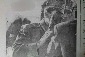 تصویر لحظه ترور شاه پهلوی در دانشگاه تهران