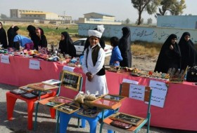افتتاح بازارچه صنایع دستی دانش آموزان در زهک
