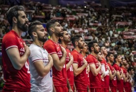 ایران - لهستان/ مصاف ستاره‌های والیبال جهان در ارومیه/ نیم‌نگاه شاگردان کولاکوویچ به رکوردشکنی