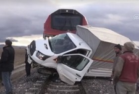 لحظه تصادف وحشتناک قطار با خودرو!