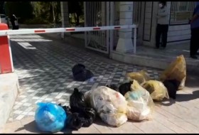 کیسه های زباله سر از شهرداری زابل در آورد/یک مسئول:مردم رعایت نمی کنند