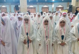 بزرگترین جشن تکلیف دانش آموزان دختر در سیستان برگزار شد