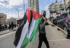 تجمع‌ هزاران فلسطینی در قدس و مناطق کرانه باختری علیه سازش عربی